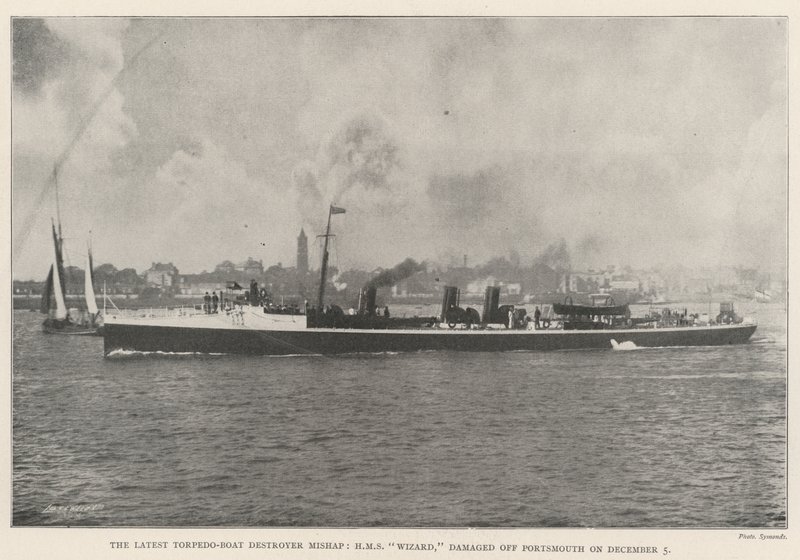 Het laatste torpedobootjagerongeluk, HMS Wizard, beschadigd bij Portsmouth op 5 december door English Photographer