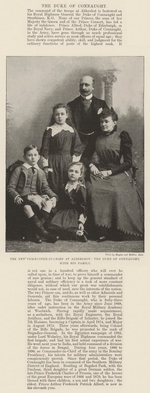 De Nieuwe Opperbevelhebber in Aldershot, de Hertog van Connaught, met zijn Familie door English Photographer