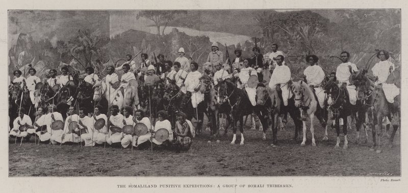 De strafexpedities naar Somaliland, een groep Somalische stamleden door English Photographer