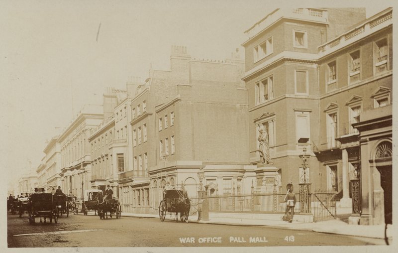Oorlogskantoor, Pall Mall door English Photographer