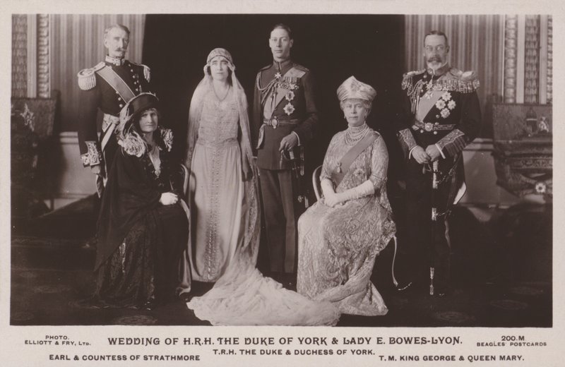 Huwelijk van ZKH de Hertog van York en Lady E Bowes-Lyon door English Photographer