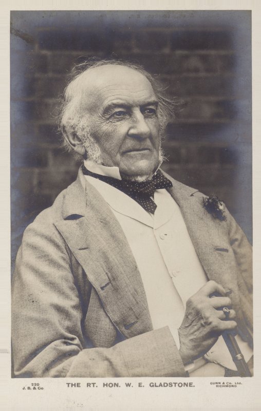 William Ewart Gladstone door English Photographer