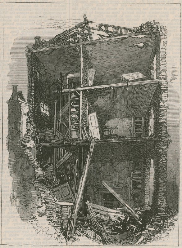 Gevolgen van de explosie in Clerkenwell: Interieur van huizen in Corporation Lane door English School