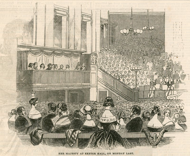 Hare Majesteit Koningin Victoria in Exeter Hall, Strand, Londen door English School