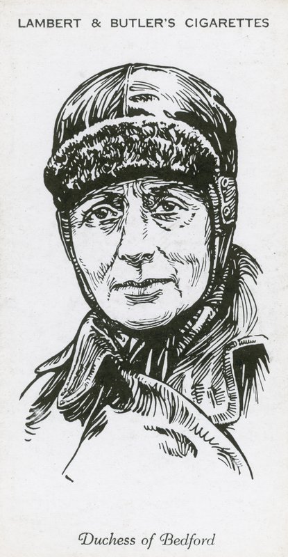 Mary Russell, hertogin van Bedford, Engelse vliegenier door English School