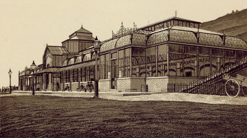 Noord-Devon: Victoria Promenade, Exterieur door English School
