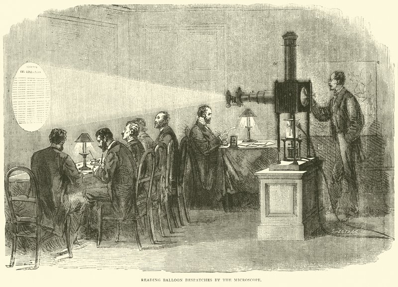 Ballonberichten lezen met de microscoop, oktober 1870 door English School
