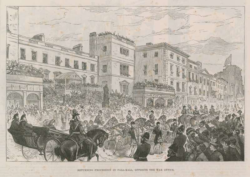Terugkerende processie in Pall Mall door English School