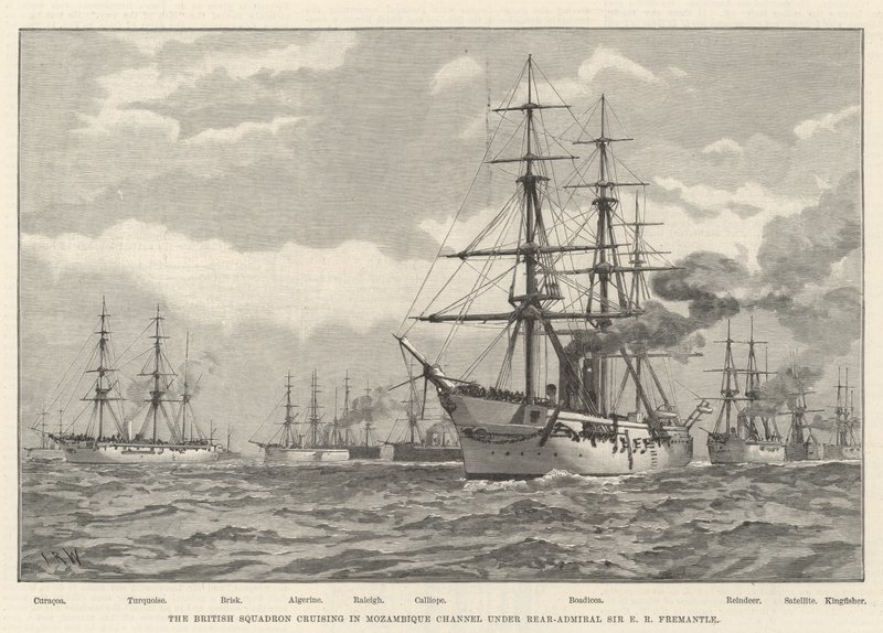 Het Britse squadron dat vaart in het Mozambique-kanaal onder vice-admiraal Sir E R Fremantle door English School
