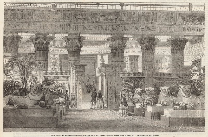 Het Crystal Palace: Ingang naar de Egyptische Hof vanuit het schip door de Avenue of Lions door English School