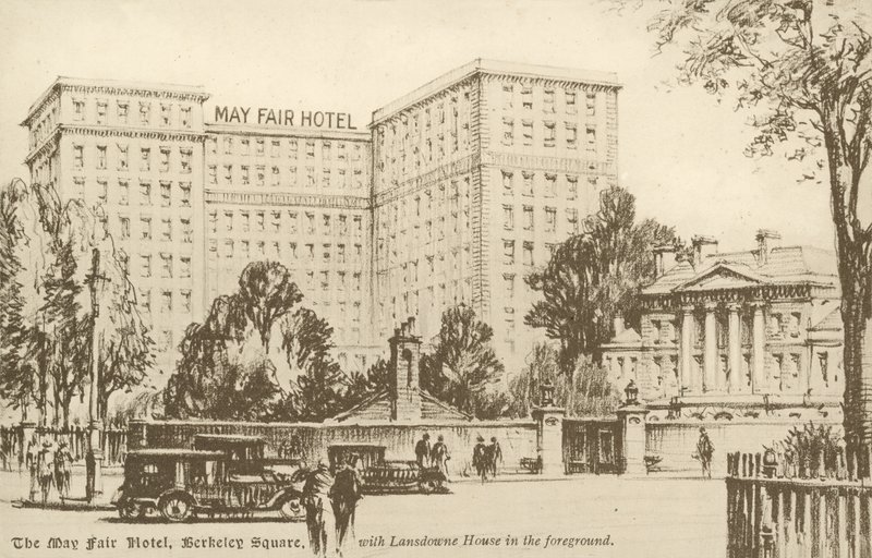 Het May Fair Hotel, Berkeley Square door English School