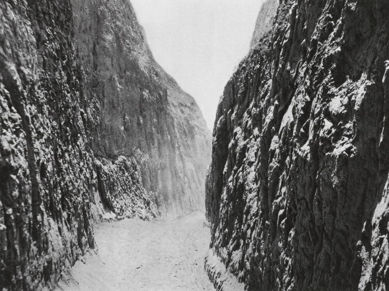 Pingyangfu, Shansi, Kloof in de Löss door Ernst Boerschmann