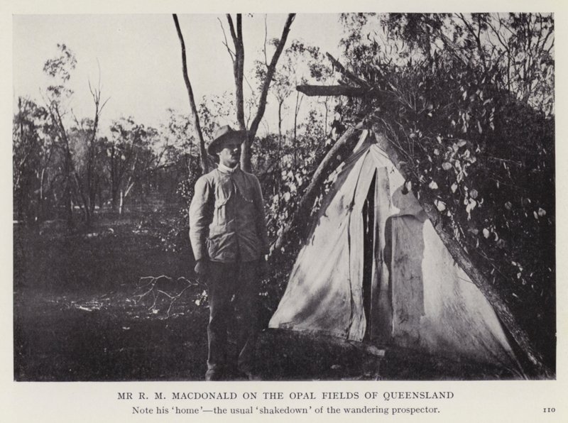 De heer R M Macdonald op de opaalvelden van Queensland door European Photographer