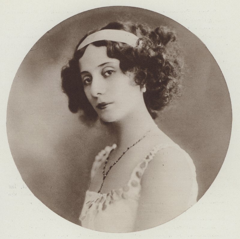 Pavlova in 1910 (z/w foto) door European Photographer