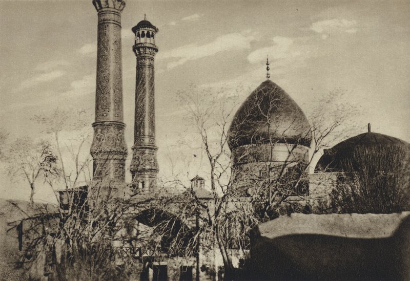 Perzië, Teheran, Graf van Abdoll Asim door European Photographer