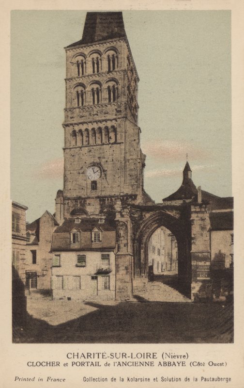 Charite Sur Loire, Klokkentoren en Portaal van De Oude Abdij door French Photographer