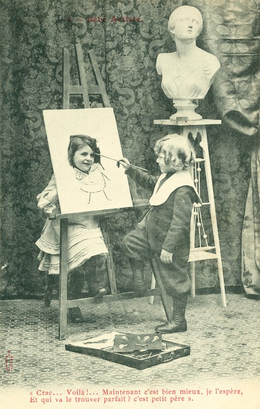Kinderen schilderen, meisje met hoofd door doek door French Photographer