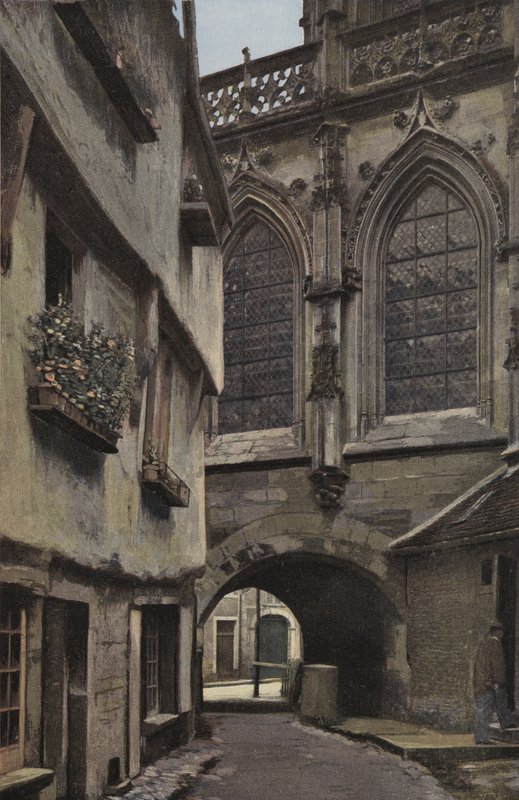 Falaise, Kerk van de Drie-eenheid, doorgang onder het koor door French Photographer