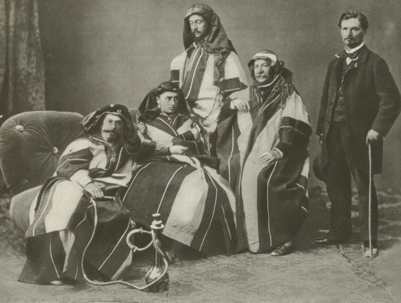 Ferdinand De Lesseps (tweede van rechts) aan het werk aan het Suezkanaal door French Photographer