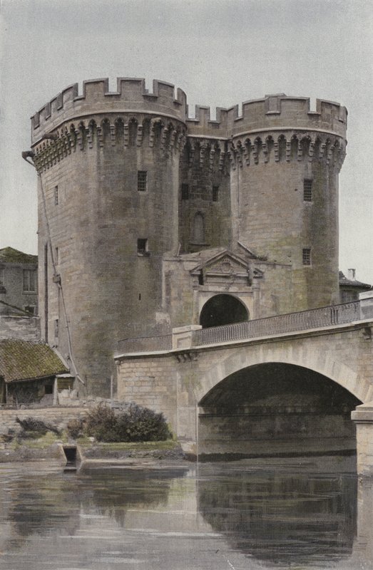 Verdun, Poort Chaussee (kant van de rivier) door French Photographer