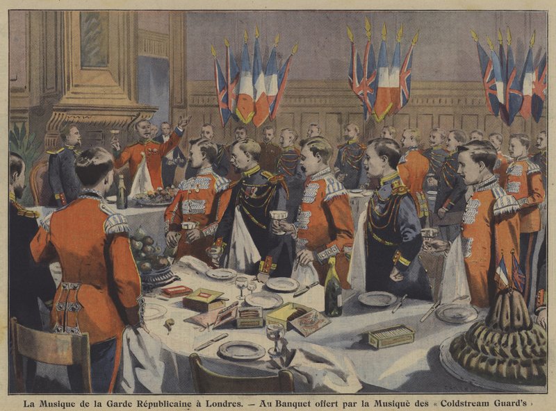 De band van de Franse Republikeinse Garde bij een banket georganiseerd door de band van de Coldstream Guards in Londen door French School
