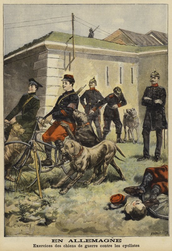 Training van legerhonden om fietsers aan te vallen, Duitsland door French School