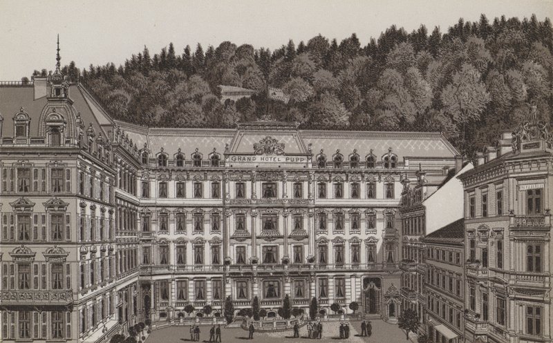 Grand Hotel Pupp door German School