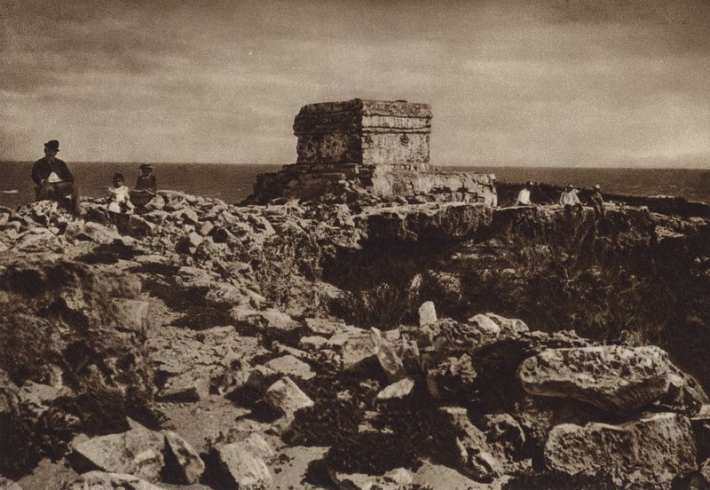 Mexico: Isla de las Mujeres, Yucatan (zwart-wit foto) door Hugo Brehme