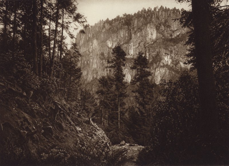 Mexico: La Canada, Contreras, D F (z/w foto) door Hugo Brehme