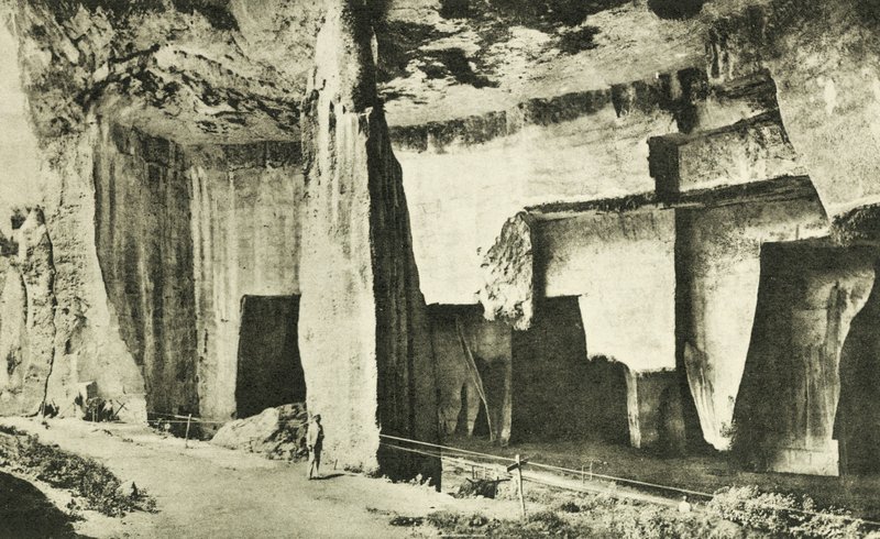 Latomia del Paradiso of dei Cordari (zwart-wit foto) door Italian Photographer