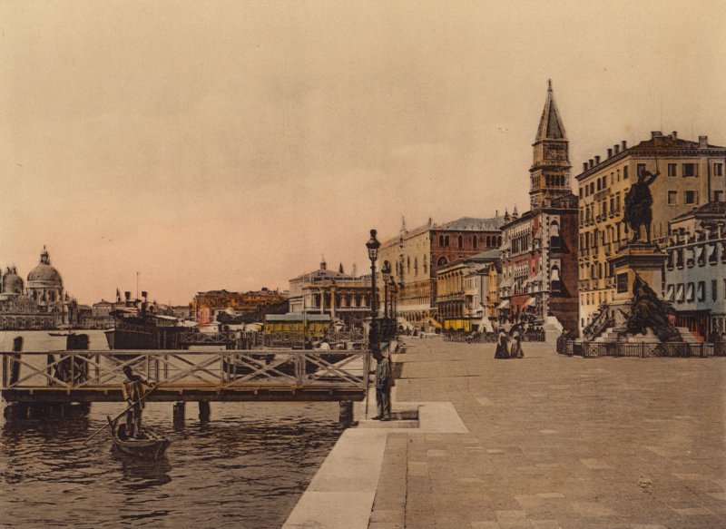 Venezia / Venetië: Riva degli Schiavoni (gekleurde foto) door Italian Photographer