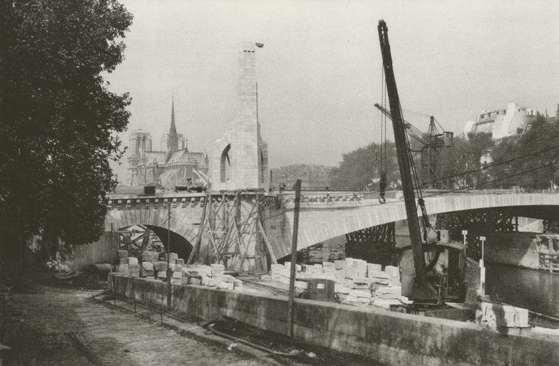 Parijs: Uitzicht op de oevers van de Seine op Notre-Dame door Mario Bucovich