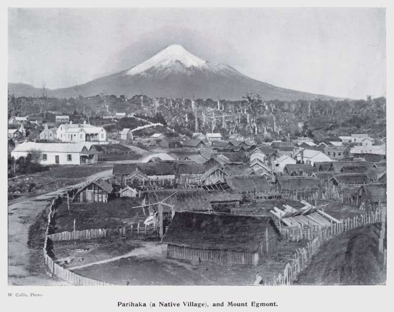 New Plymouth, Nieuw-Zeeland: Parihaka, een inheems dorp, en Mount Egmont door New Zealand Photographer
