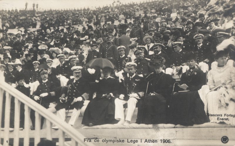 Dignitarissen kijken naar de Olympische Spelen van 1906, Athene door Norwegian Photographer