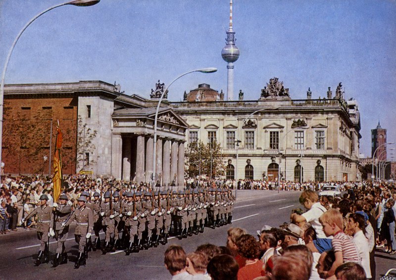 Berlijn, de hoofdstad van de Duitse Democratische Republiek door Photographer German