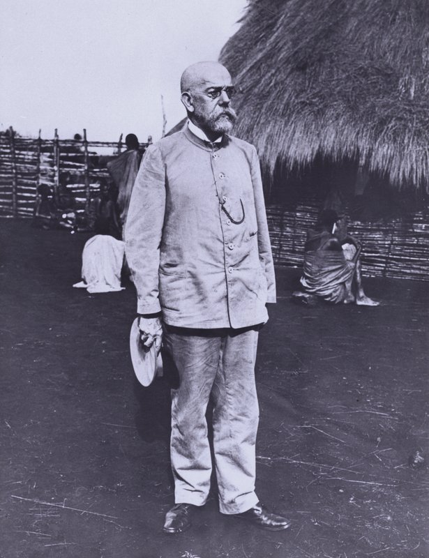 Robert Koch, Duitse arts en bacterioloog, in Afrika door Photographer German