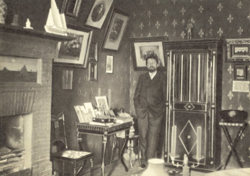 Anton Tsjechov in zijn studeerkamer in Jalta, Krim door Russian Photographer