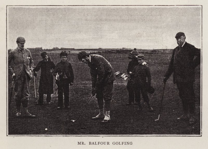 Britse conservatieve politicus Arthur Balfour speelt golf door Scottish Photographer