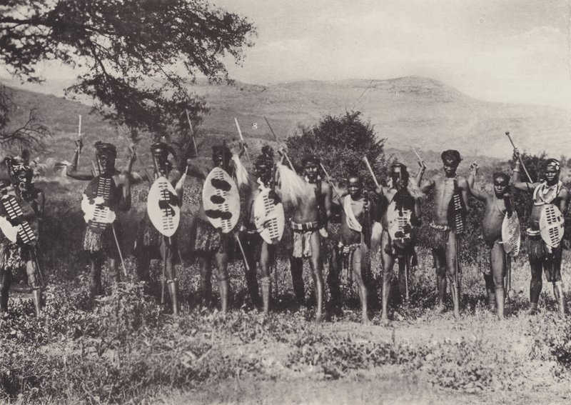 Kafir Krijgers (zwart-wit foto) door South African Photographer