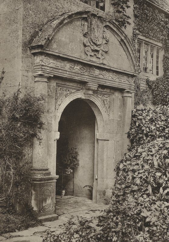 Deur, The Manor, Upper Swell, Gloucestershire door William Galsworthy Davie