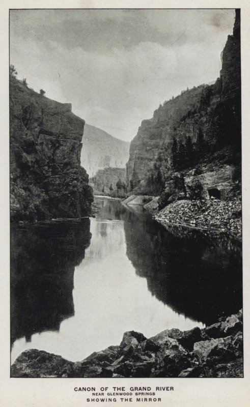 Canyons van Colorado: Canon van de Grand River, nabij Glenwood Springs, met de Spiegel door William Henry Jackson