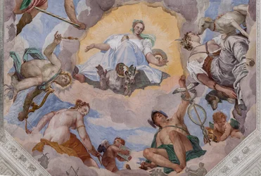 Universele Harmonie omringd door goden: Zeus met een adelaar, Mars, Apollo met de lier, Venus, Mercurius met caduceus, Diana met honden, en Saturnus, het centrale achthoek van de Hal van Olympus