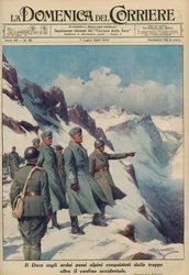 MUSSOLINI IN DE ALPEN - Benito MUSSOLINI bekijkt de ruige Alpenpassen die zijn troepen dapper hebben veroverd juli 1940 - Domenica del Corriere 1940 - Achille Beltrame