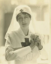 Lady Duff-Gordon als Verpleegster