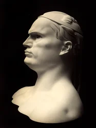 Buste met het portret van Benito Mussolini, werk van Adolfo Wildt