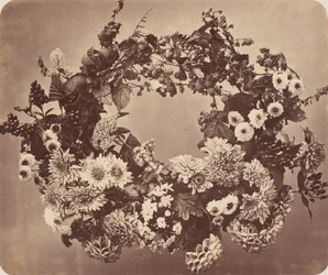 Bloemen- en bessenkrans