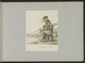 Man die vist, breit, rookt en leest aan een waterkant