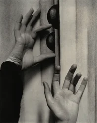 Georgia O’Keeffe — Handen
