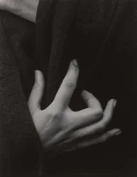 Georgia O’Keeffe — Handen