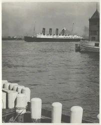 Uitgaande, De Mauretania, 1910, gedrukt 191832